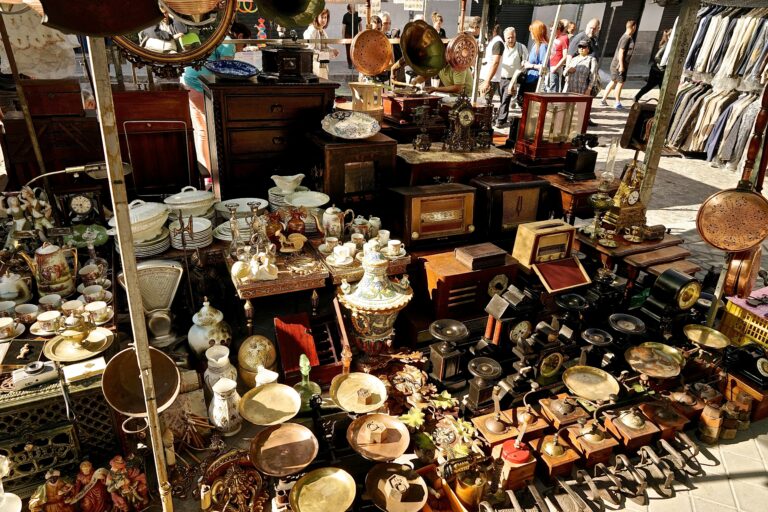How to Price Your Vintage or Antique Items Before Selling